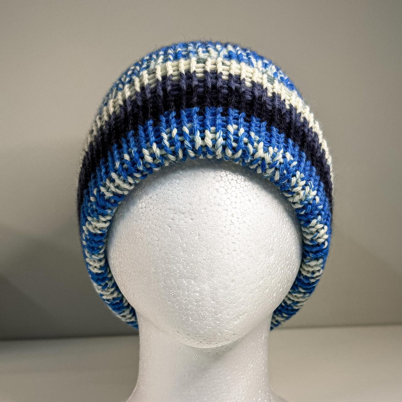 Blue wool beanie with pom, photo 4
