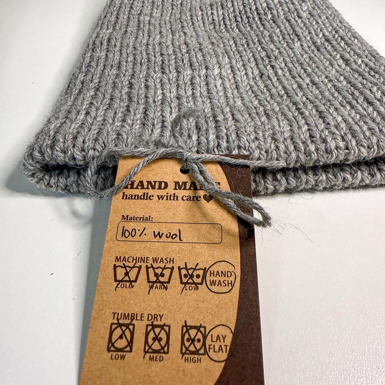 Grey wool beanie with pom, photo 5