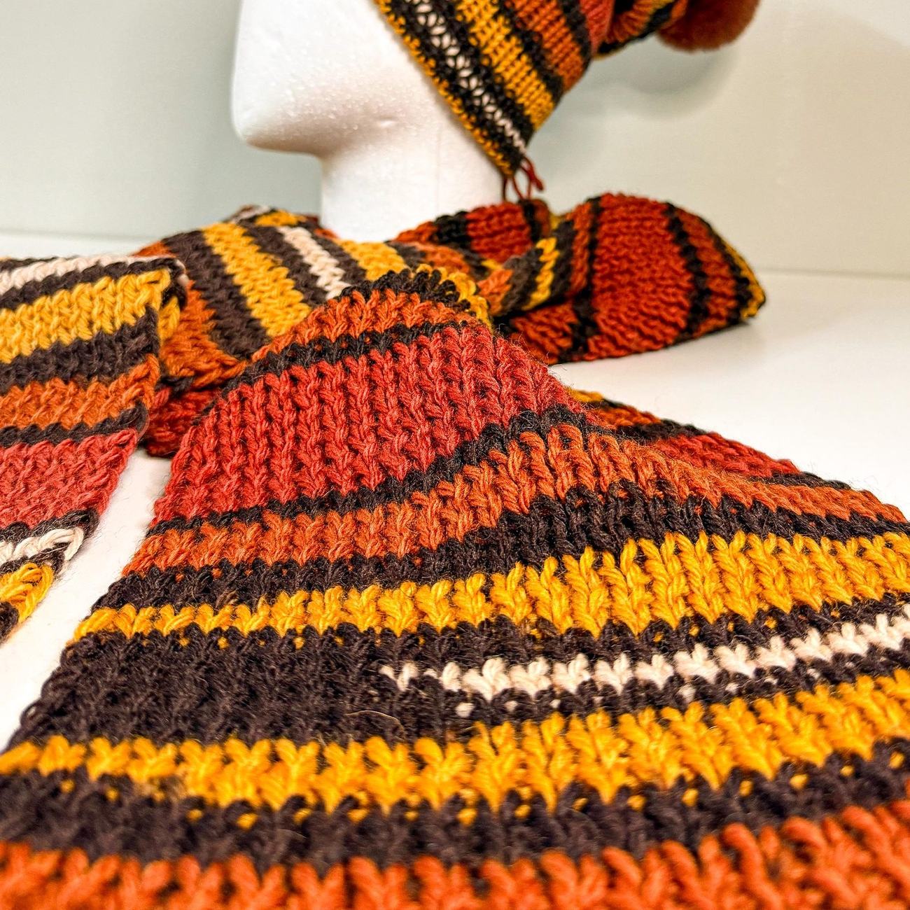 Beanie & scarf set, Autumn Stripes, photo 4